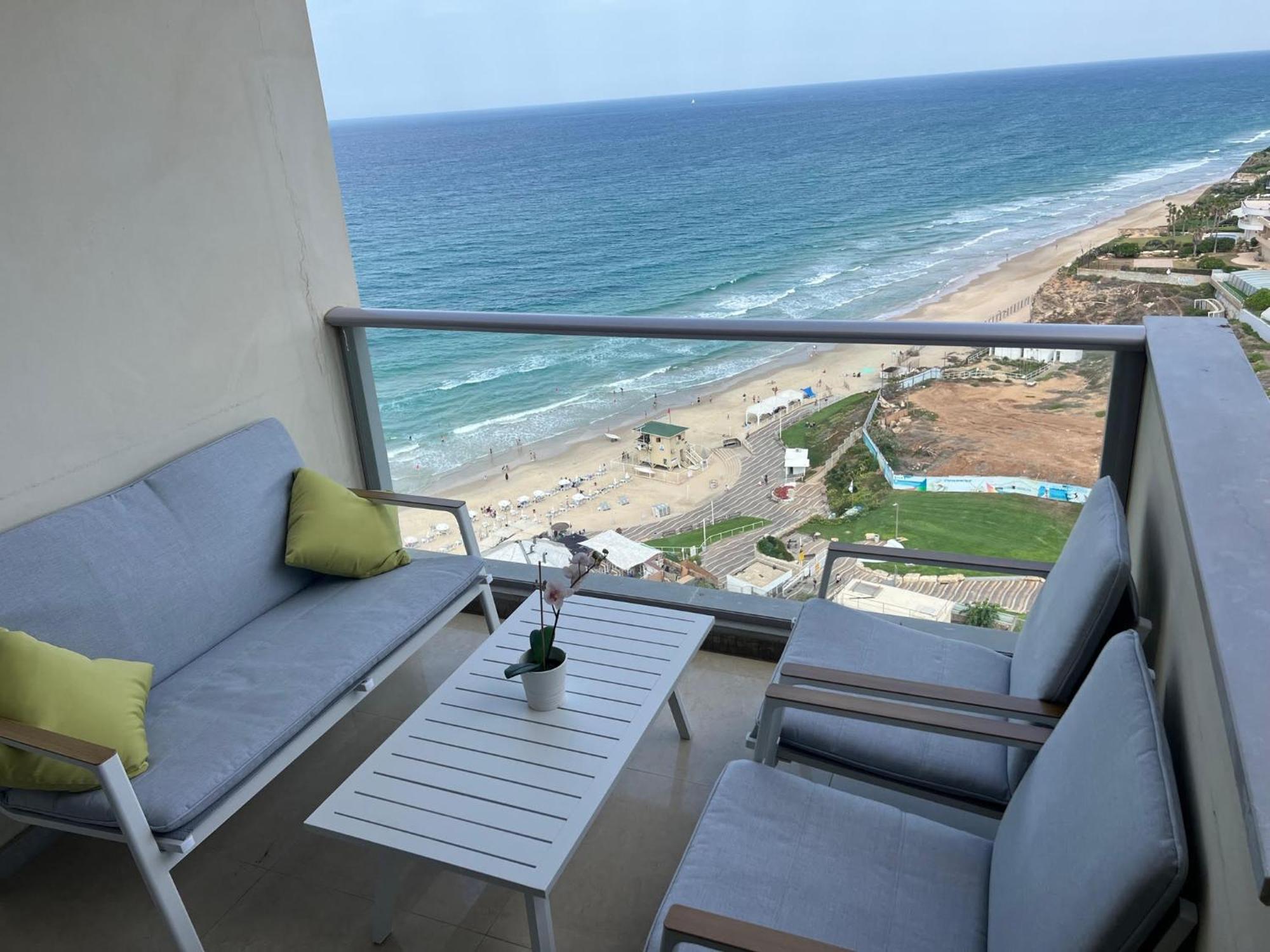 Luxury Sea View Apartment Herzliya Luaran gambar